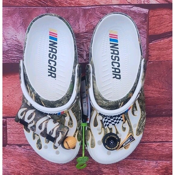Crocs x Nascar Realtree Classic Clog Mens Size 9 Jibbitz NEW - Picture 3 of 6